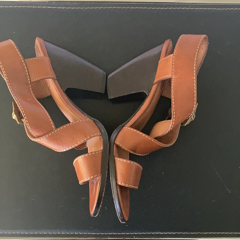 Frye Amy Crisscross Tan Leather Size 9.5